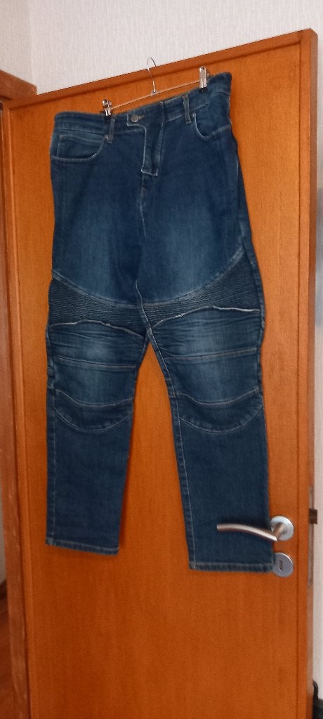 jeans motobroek maatje 46 in goed staat, Dames, Broek | textiel, Tweedehands, Ophalen