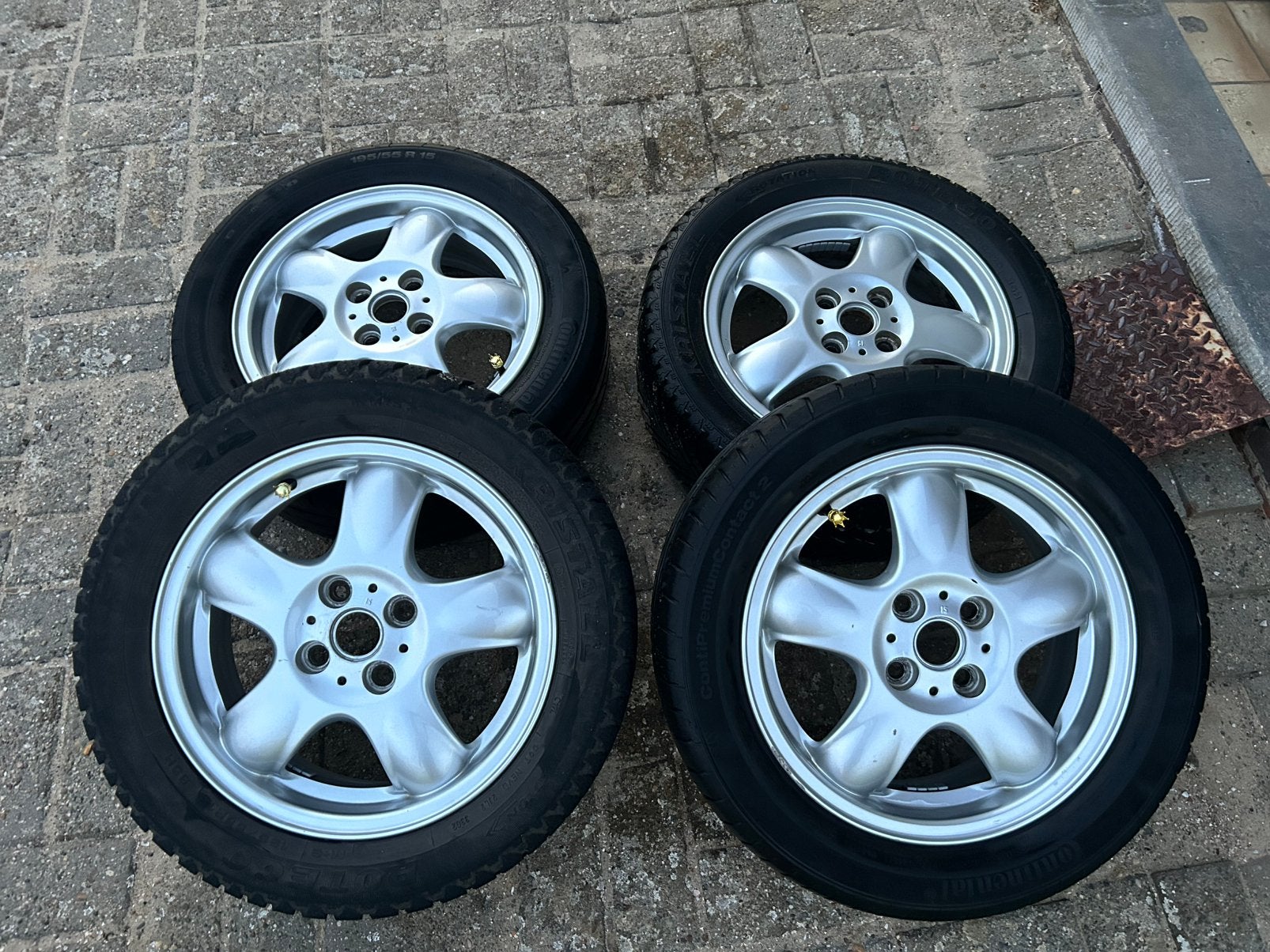 4 banden + Velgen te koop, Enlèvement, Pneu(s)