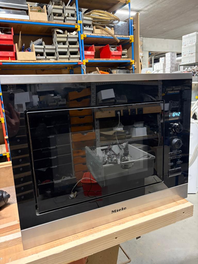 Micro-ondes encastrable Miele 45x60 | Livraison possible, Electroménager, Enlèvement, Comme neuf
