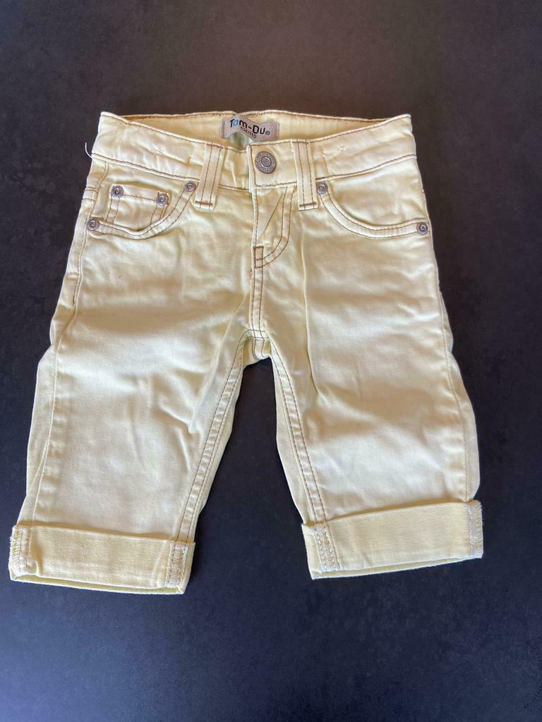 Tom-Du gele bermuda maat 104/110. Zeer goede staat., Kinderen en Baby's, Broek, Gebruikt, Meisje, Ophalen of Verzenden