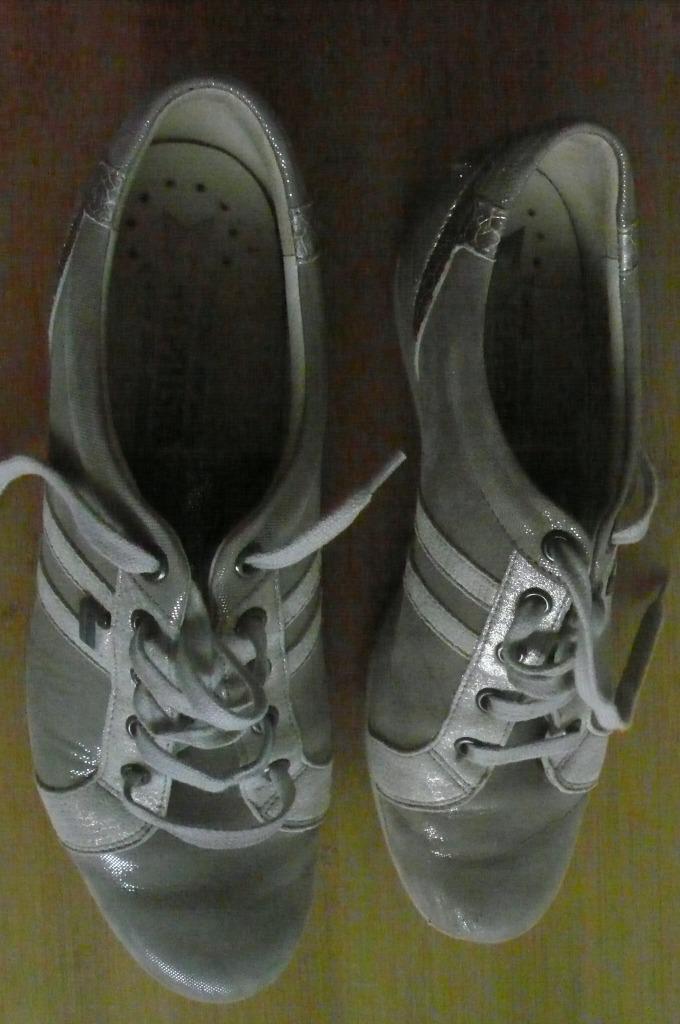 Mephisto - sneakers - beige metaalkleurig, Ophalen of Verzenden, Gedragen, Beige, Sneakers