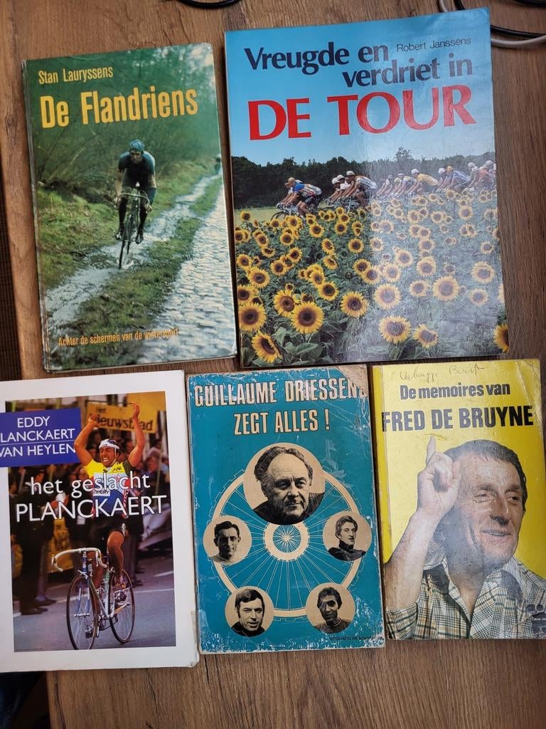 Lot oude boeken ivm wielrennen, Boeken, Ophalen of Verzenden, Gelezen