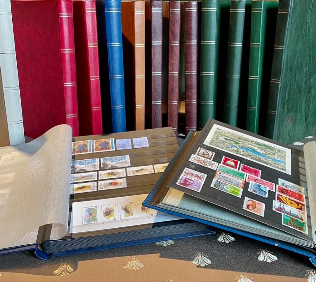Verzameling van 17 postzegelalbums., Ophalen