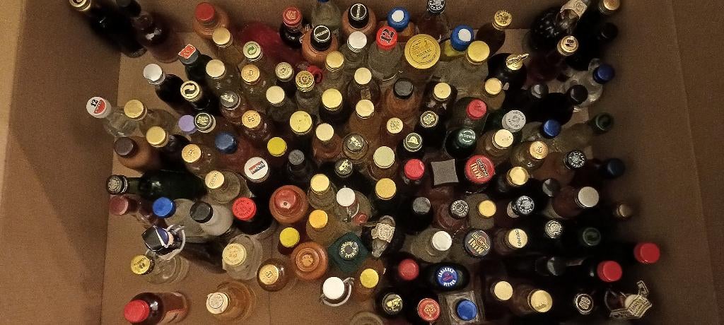 127 mini drankflesjes, Verzamelen, Complete verzamelingen en Collecties, Ophalen