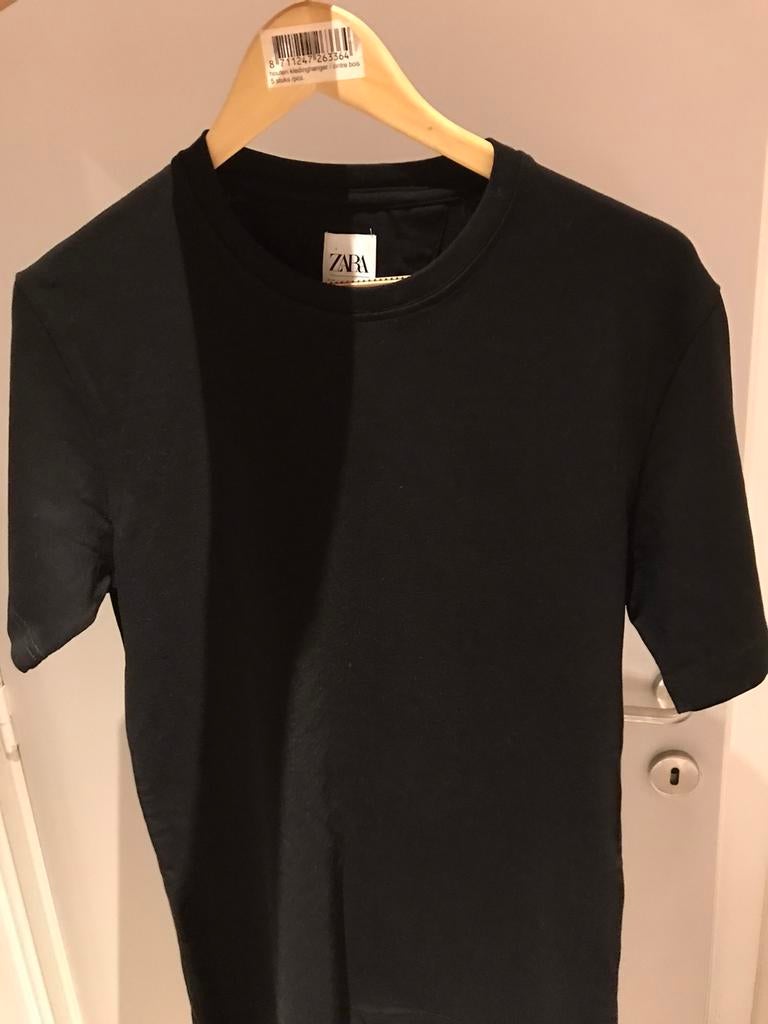 Te koop t-shirt, ZARA, Zwart, Ophalen of Verzenden, Zo goed als nieuw