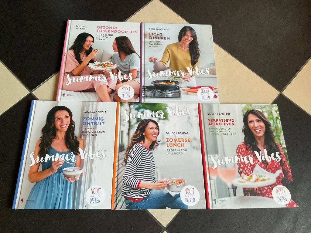 Set van 5 boeken Sandra Bekkari Summer Vibes, Enlèvement ou Envoi, Neuf, Sandra Bekkari