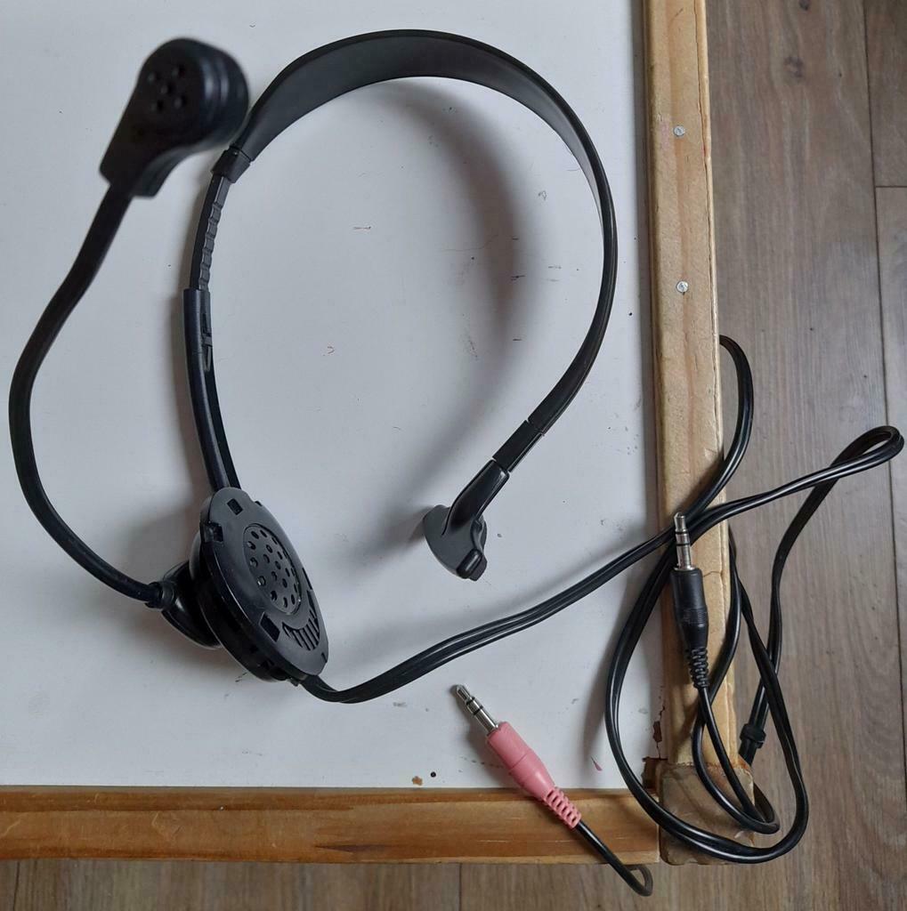 Headset EMKAY stereo / microfoon + h.p. /, Ophalen of Verzenden, Zo goed als nieuw, Over oor (circumaural), Overige merken