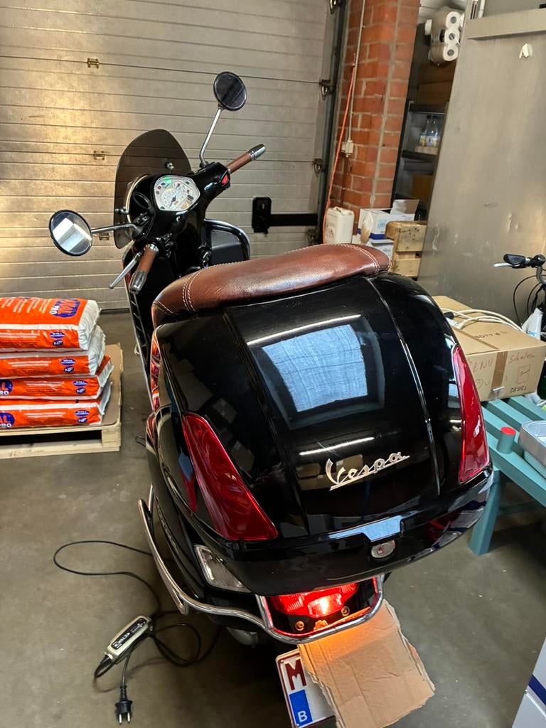 Vespa gts 2009, Fietsen en Brommers, Scooters | Vespa, Ophalen, Gebruikt, Overige modellen