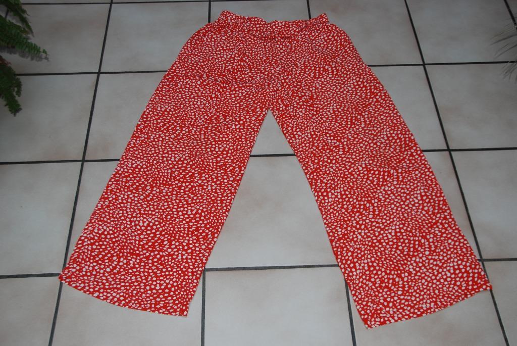 Rood-witte wijde zomerbroek maat M/L als nieuw, Kleding | Dames, Maat 38/40 (M), Ophalen of Verzenden, Zo goed als nieuw, Lang