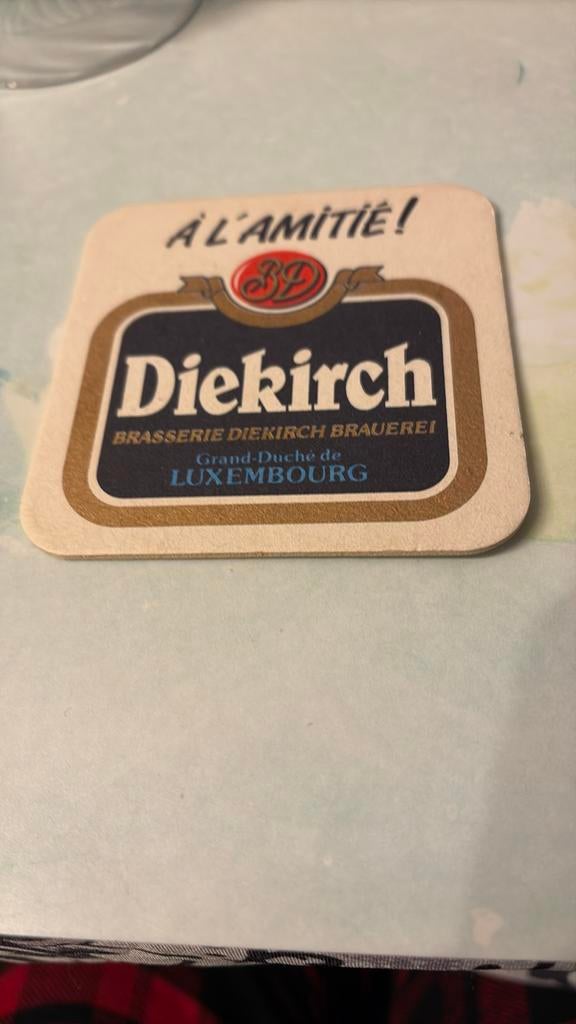 Oude bierviltje diekirch, Verzamelen, Biermerken, Ophalen of Verzenden, Zo goed als nieuw, Viltje(s)