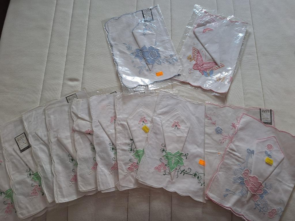 Lot de 12 set de table vintage en tissu avec serviette, Enlèvement ou Envoi, Neuf, Blanc, Set de table