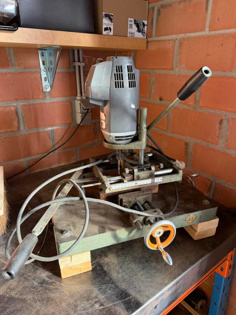 Freesmachine, Enlèvement, Utilisé, Électrique, Coupeuse à fente