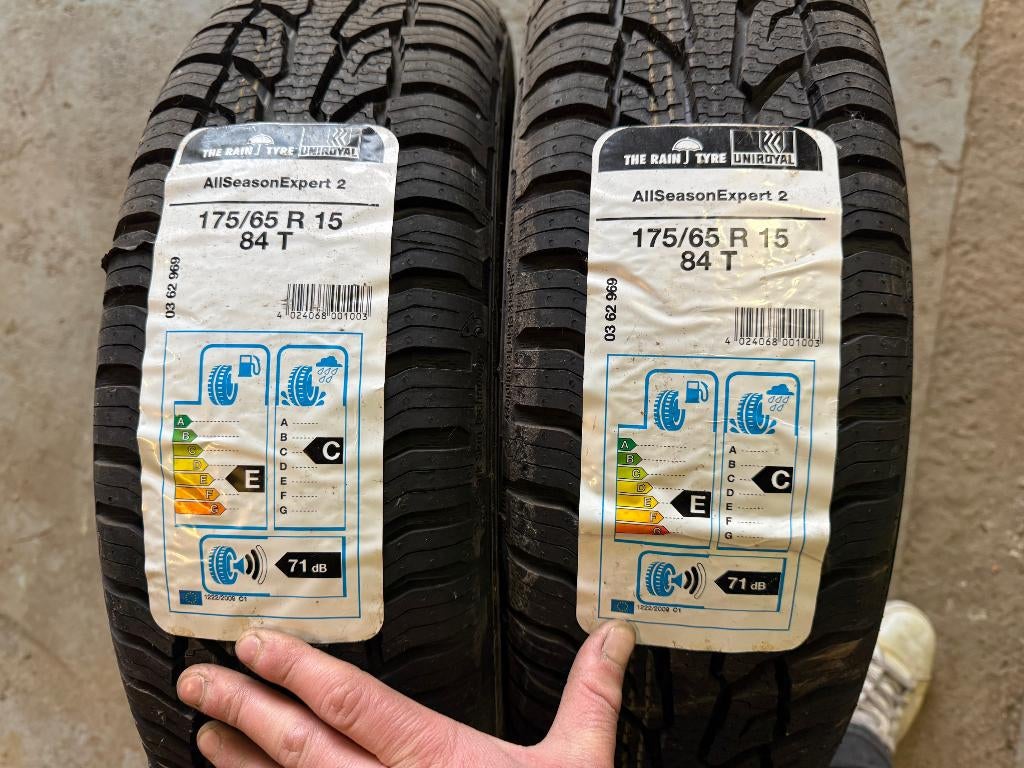 2 nieuwe Uniroyal 175/65R15 84T-banden, Auto-onderdelen, Ophalen, Nieuw