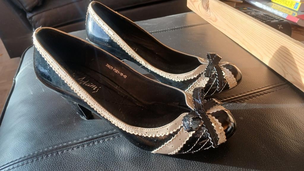 Retro pumps maat 40, Kleding | Dames, Schoenen, Ophalen, Gedragen, Pumps