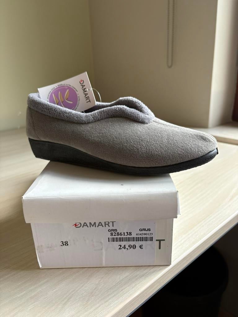 Chaussons Damart pour femmes neufs, Neuf, Gris, Enlèvement, Pantoufles