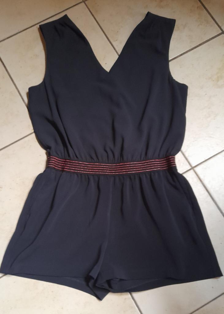 donker blauwe korte jumpsuit mt 40, Kleding | Dames, Jumpsuits, Maat 38/40 (M), Blauw, JBC, Ophalen of Verzenden