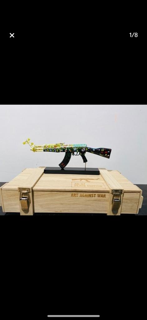 Van Apple – Art Against War – Flowers Amex AK-47, Enlèvement ou Envoi