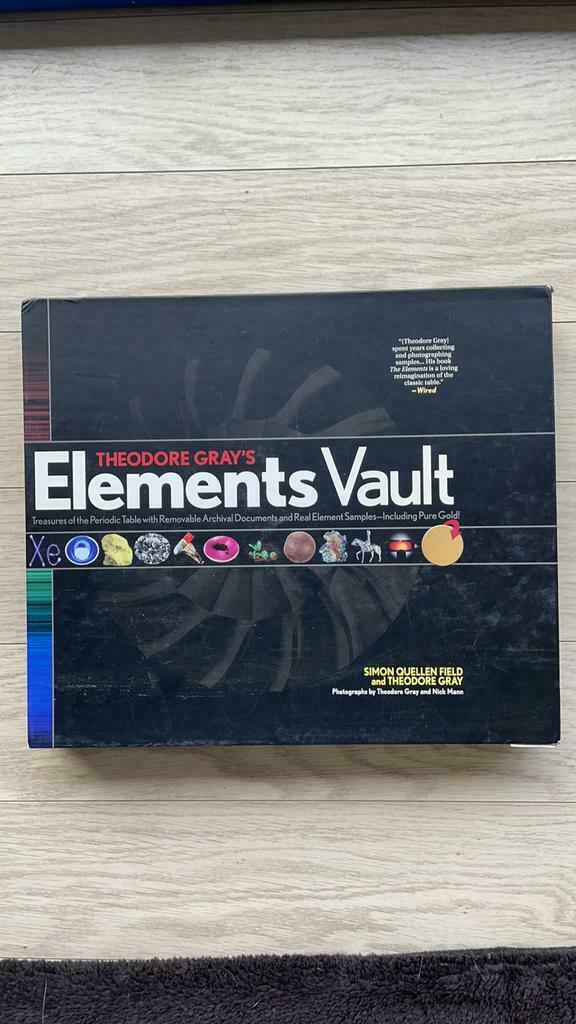 Couverture rigide de Theodore Gray's Elements Vault, Enlèvement ou Envoi, Simon Quellen Field, Comme neuf, Sciences naturelles