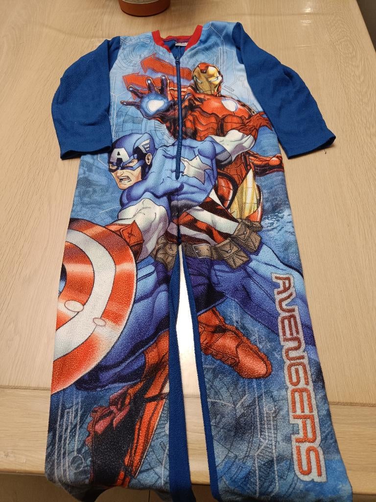 Onesie Avengers maat 110-116, Ophalen