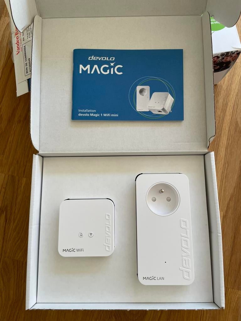 Devolo Magic 1 WiFi mini, Computers en Software, Netwerk switches, Ophalen of Verzenden, Zo goed als nieuw