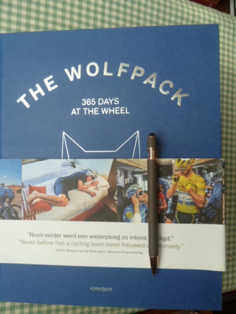 26 grote mooie wielerboeken, in top staat, veel grote foto's, Enlèvement ou Envoi, Comme neuf, Course à pied et Cyclisme