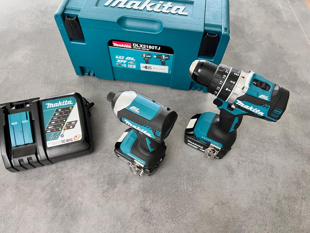 MAKITA DLX2180TJ 18V 5.Ah ACCU COMBISET +KLOPSTAND + SLAGTOL, Doe-het-zelf en Bouw, Ophalen of Verzenden, Nieuw