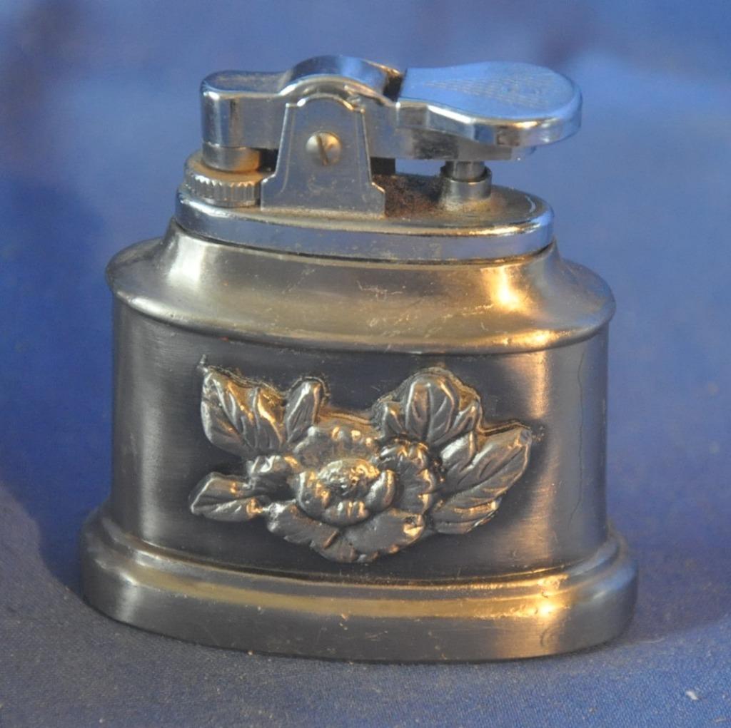briquet de table gaz decor a la rose, Ophalen of Verzenden, Zo goed als nieuw, Aansteker
