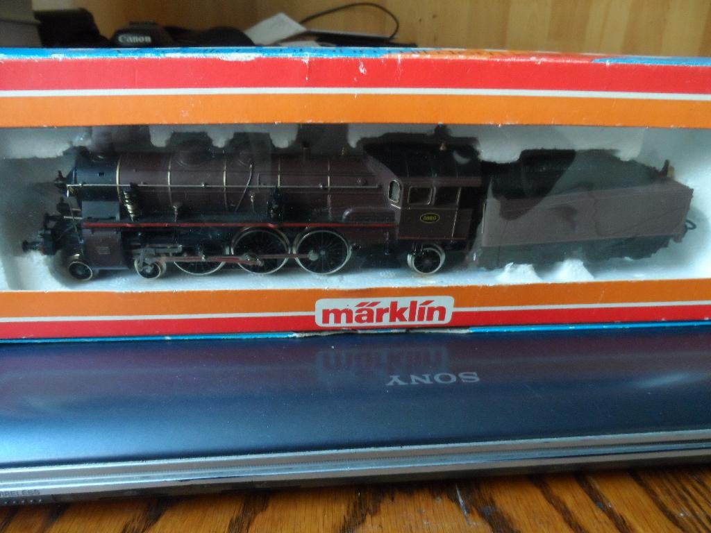 MARKLIN HO Loco. 3111 - SNCB/NMBS (avec générateur de fumée), Analogique, Enlèvement ou Envoi, Comme neuf, Locomotive