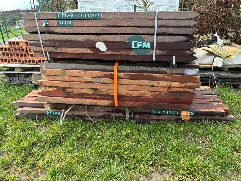 Palen Azobe, Ophalen, Zo goed als nieuw, Palen
