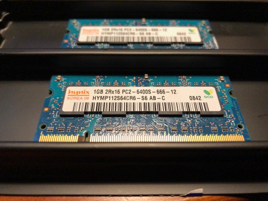 2 x Hynix 1Go 2Rx16 PC2-6400s-666-12 01 = 2 Go, Neuf, Enlèvement ou Envoi, 800 MHz, DDR2