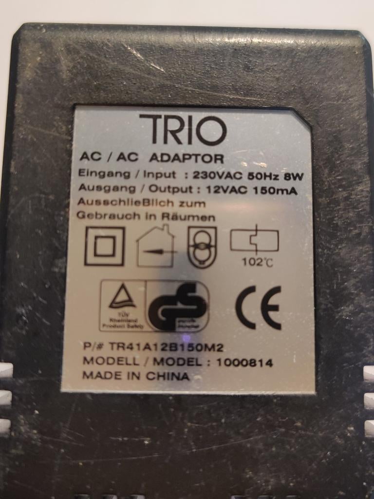 Adaptateur secteur Transformer

Sortie d'alimentation 12 V (, Enlèvement, Utilisé