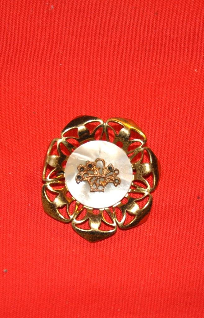 ancienne broche rosace corbeille fleur centre (x2022), Bijoux, Sacs & Beauté, Bijoux anciens, Enlèvement ou Envoi, Autres matériaux