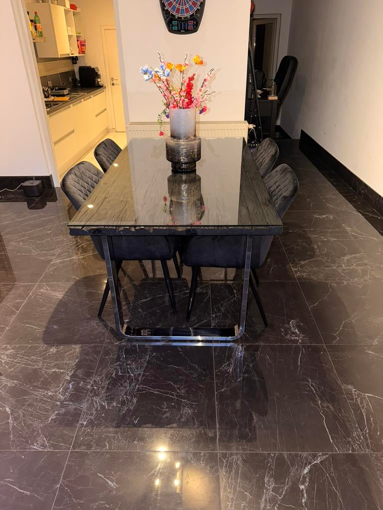 Te koop: Eettafel met 4 stoelen - zo goed als nieuw!, Huis en Inrichting, Tafels | Eettafels, Ophalen, Glas, Modern, luxe, Nieuw