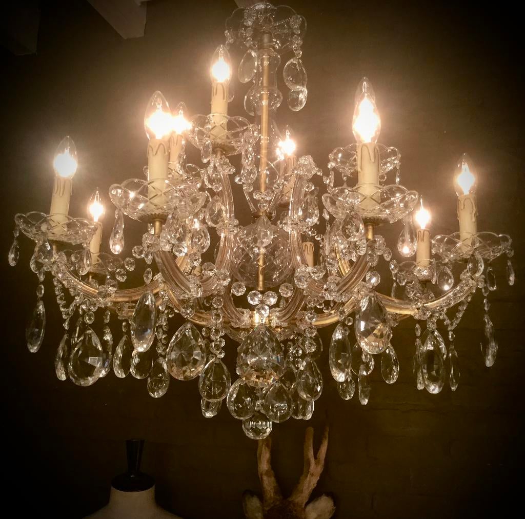 Grotere KROONLUCHTER met veel kristallen !!!, Antiek en Kunst, Antiek | Verlichting, Ophalen of Verzenden