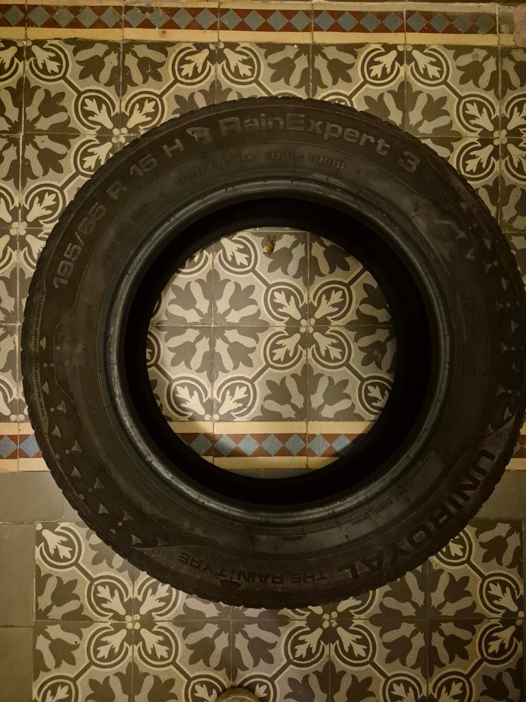 4 Uniroyal Rain Expert 3 195/65 R 15 zomerbanden, Auto-onderdelen, Banden en Velgen, Zomerbanden, Band(en)