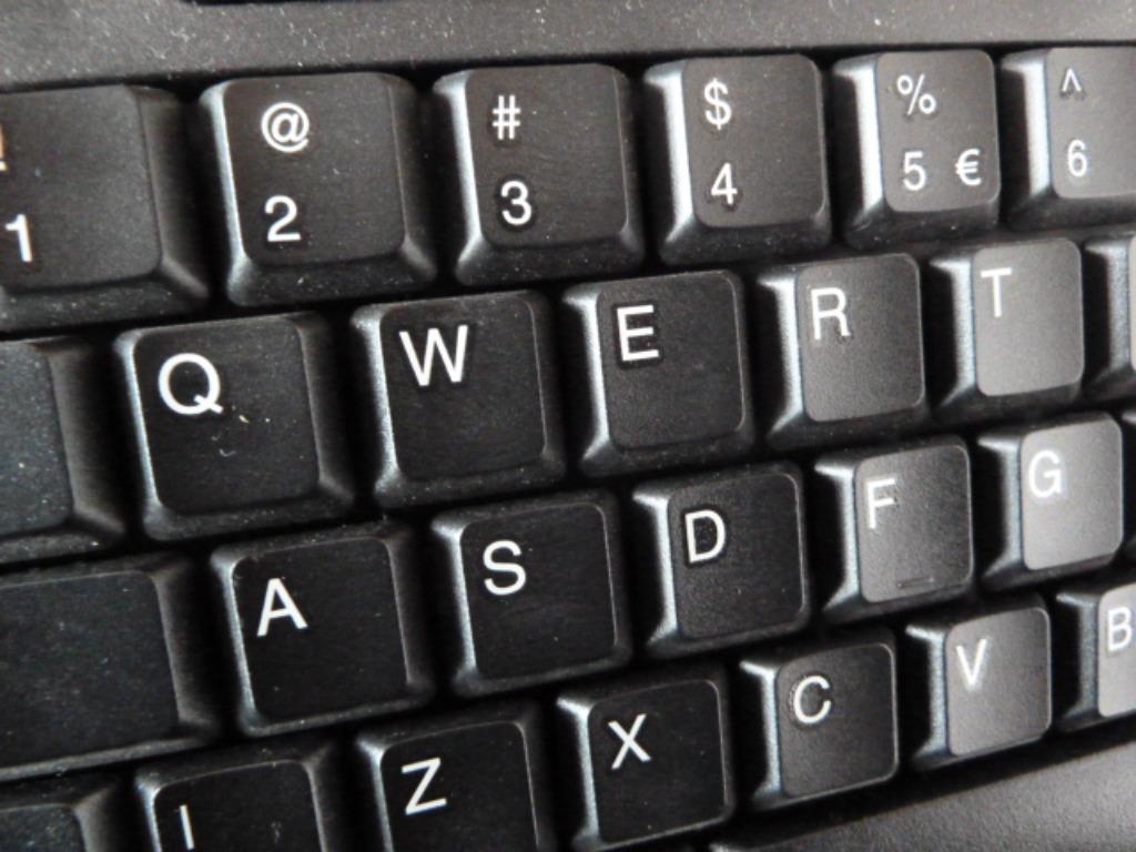 Clavier ordinateur QWERTY avec cable USB A, Kensington, Enlèvement ou Envoi, Utilisé, Qwerty