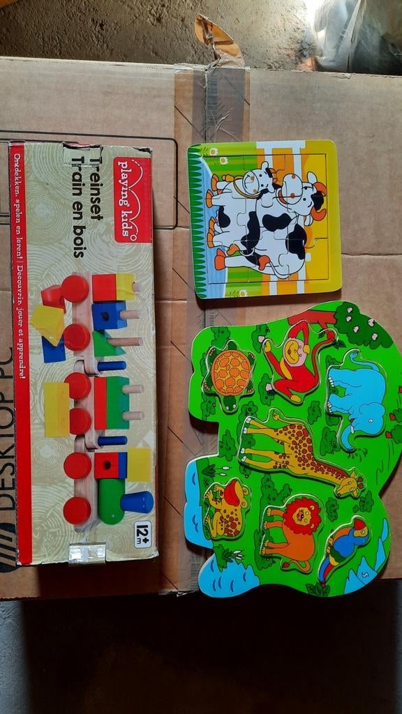 2 houten kinderpuzzels en houten treintje, Enlèvement ou Envoi, Comme neuf, 6 mois à 2 ans, Moins de 10 pièces