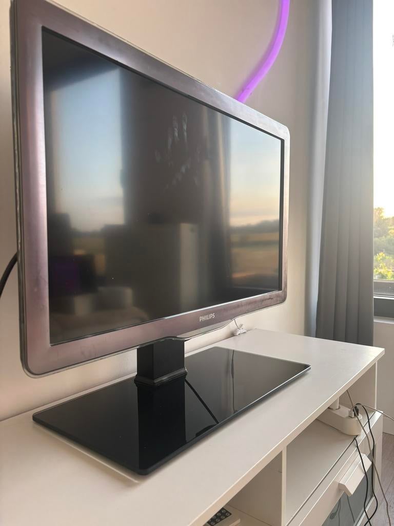 Philips-tv met led aan de achterkant, Audio, Tv en Foto, Televisies, Ophalen, Gebruikt, LED, Philips