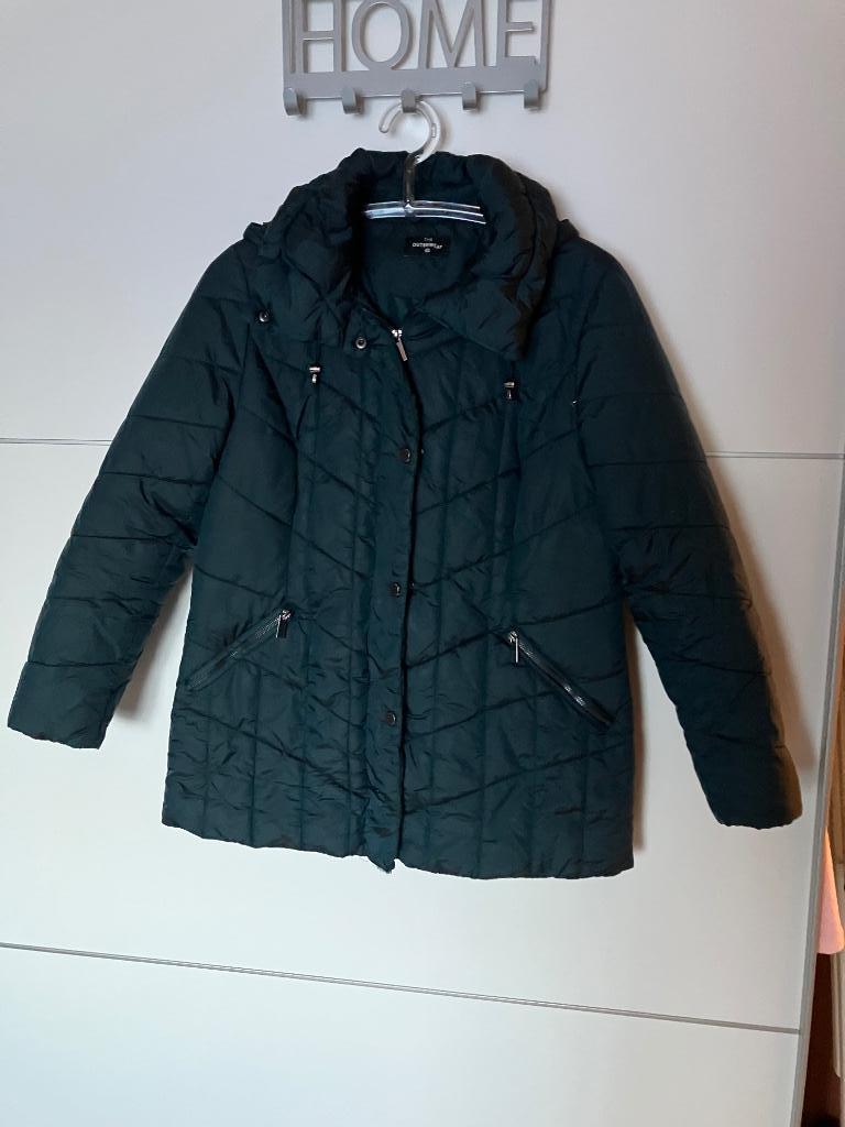 Groene winterjas, Verzenden, Maat 42/44 (L), Groen, Gedragen
