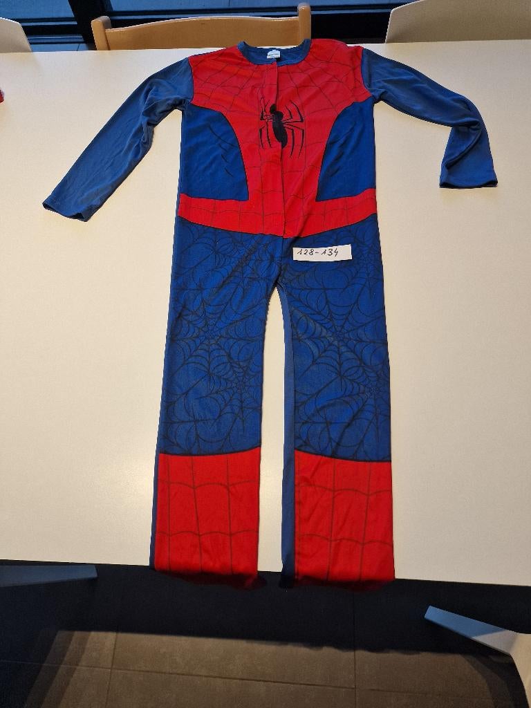 Verkleedpak Spiderman (maat 128-134), Ophalen, Zo goed als nieuw, Jongen of Meisje