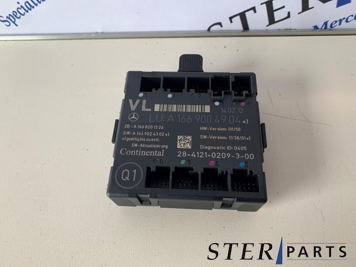 Centrale Deurvergrendelings Module van een Mercedes B-Klasse, Gebruikt, Provincialeweg 102
5334JK  Velddriel, Mercedes-Benz, Ophalen of Verzenden