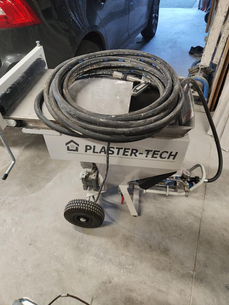 SPUITPLAMUUR  SPUIT  PLASTER-TECH MINIJET 120, Enlèvement, Comme neuf