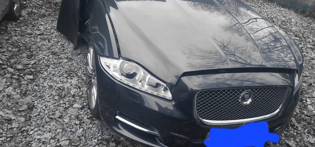 Jaguar Xj L te koop.Ongeval wagen.Motor stuk.179.519km's., Auto's, Jaguar, Automaat, Euro 5, Achterwielaandrijving, Zwart