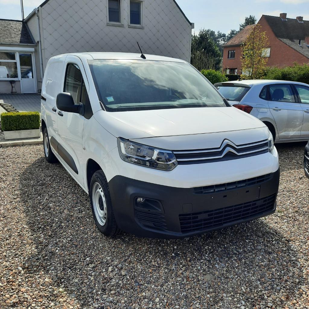 Citroën Berlingo nw. model Airco, Voorwielaandrijving, Stof, Euro 6, 4 cilinders