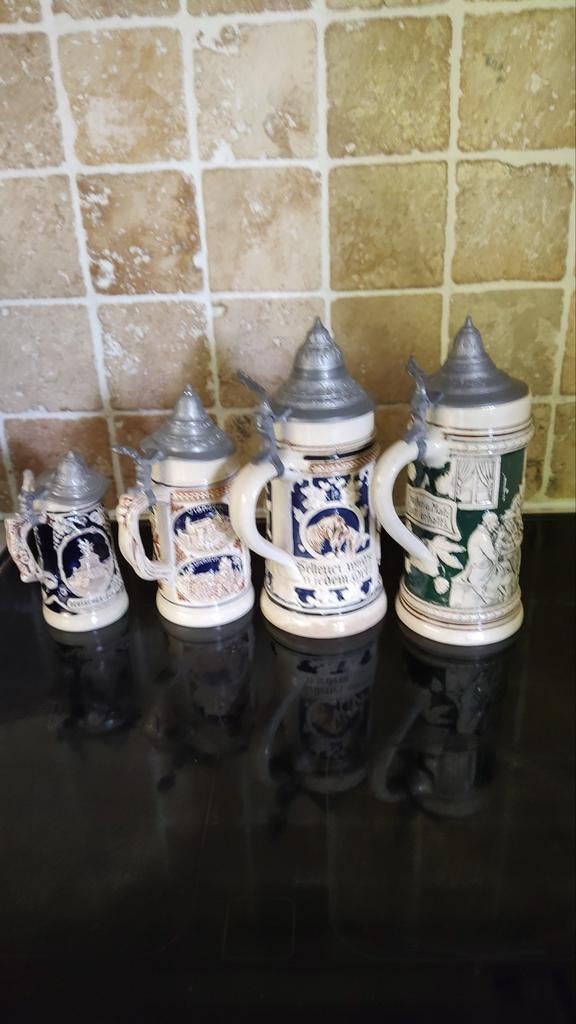 Mancave : set van 4 Barbotine bierpullen, West Germany 1950, Ophalen