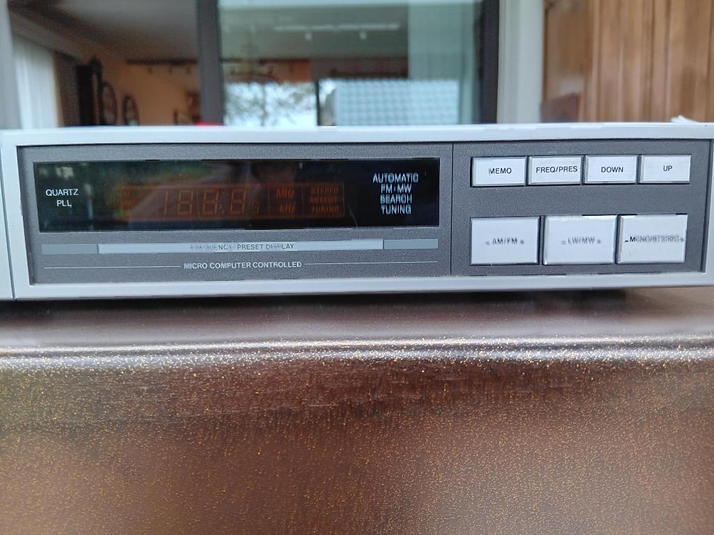 digitale synthesied tuner, Audio, Tv en Foto, Tuners, Zo goed als nieuw, Ophalen