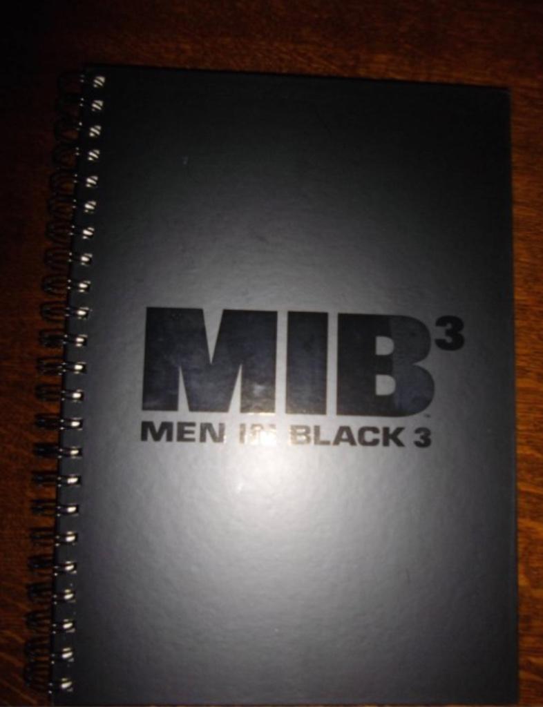 Men In Black 3 - MIB 3- Grand nouveau classeur, Enlèvement ou Envoi, Neuf