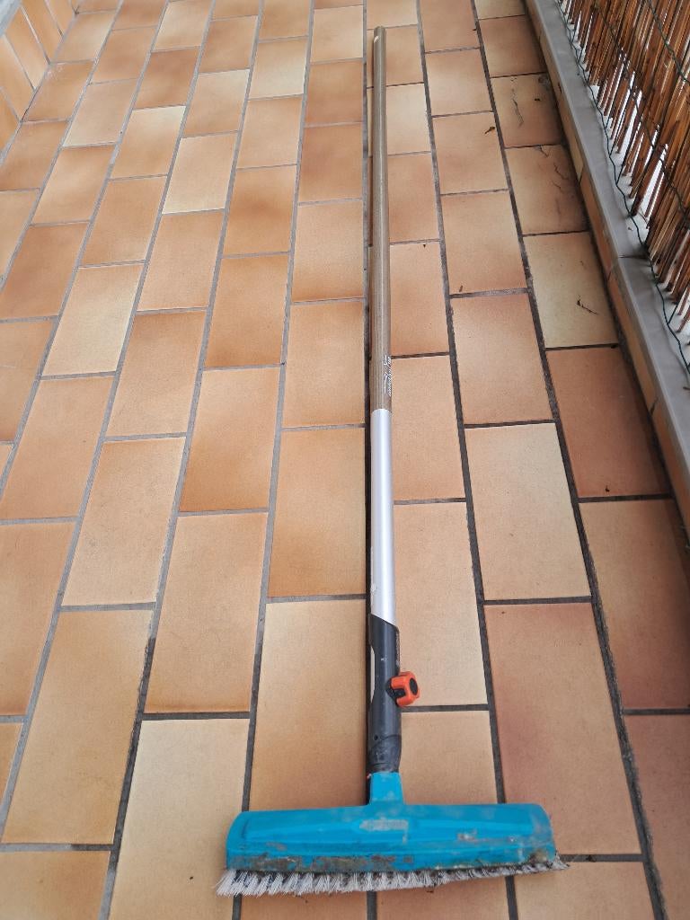 Balai jardin, Enlèvement, Utilisé, Balai