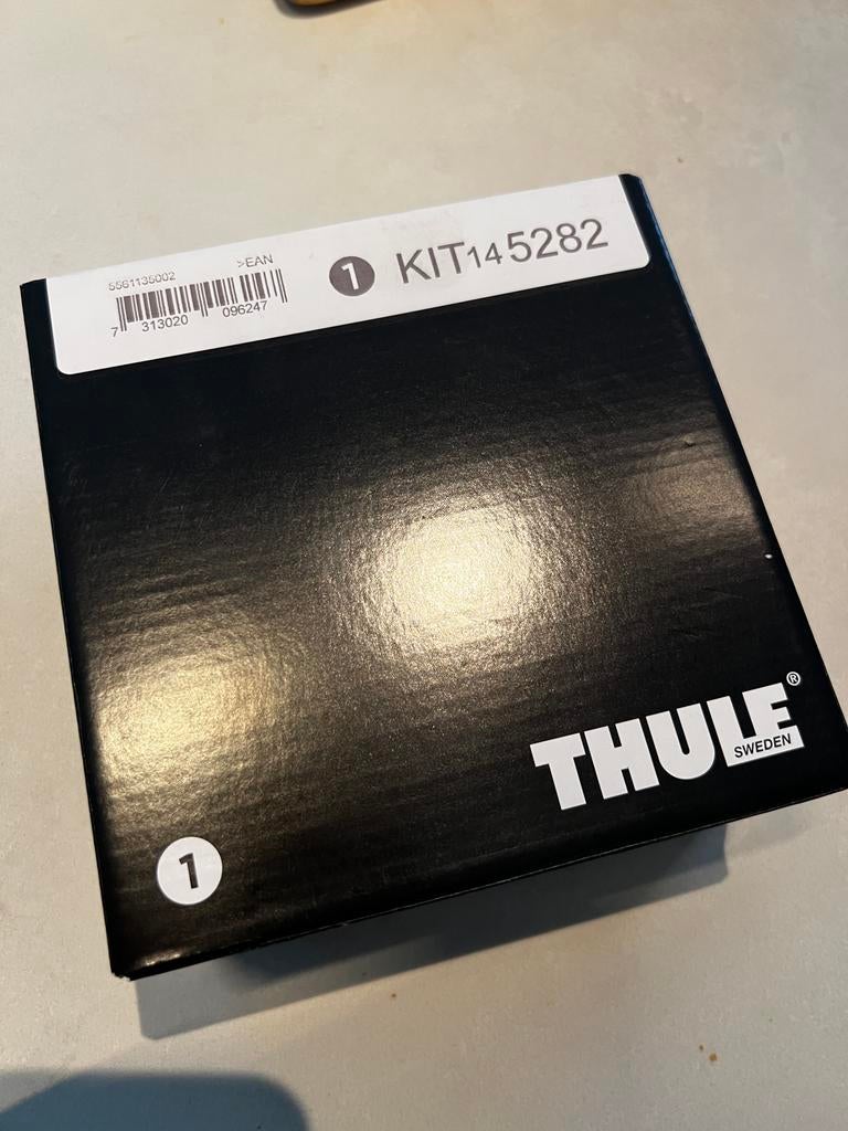 Thule kit 5282 voor Arteon, Enlèvement, Comme neuf