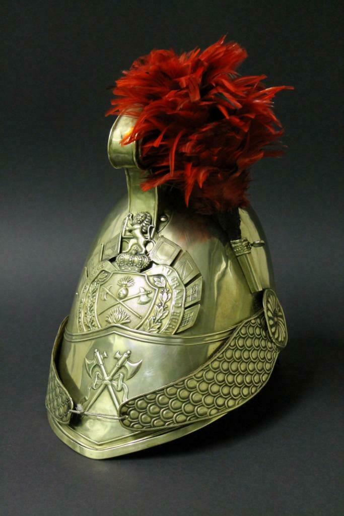 GEZOCHT. Belgische brandweer helmen., Ophalen of Verzenden, Overige soorten, Helm of Baret